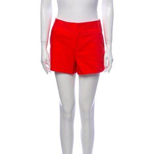 Mini shorts with tags